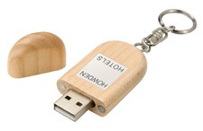 Usb Bamboo With Magnetic Closure